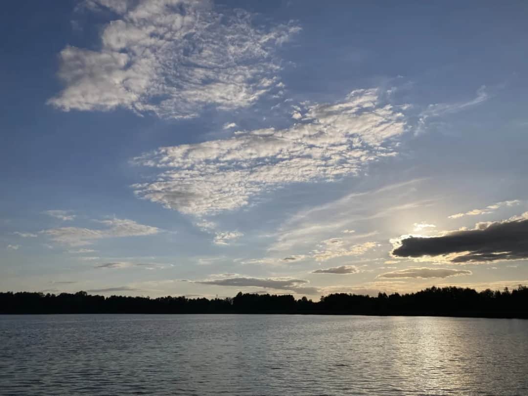 Jezioro Bialskie - odkryj tajemnice i atrakcje tego pięknego miejsca