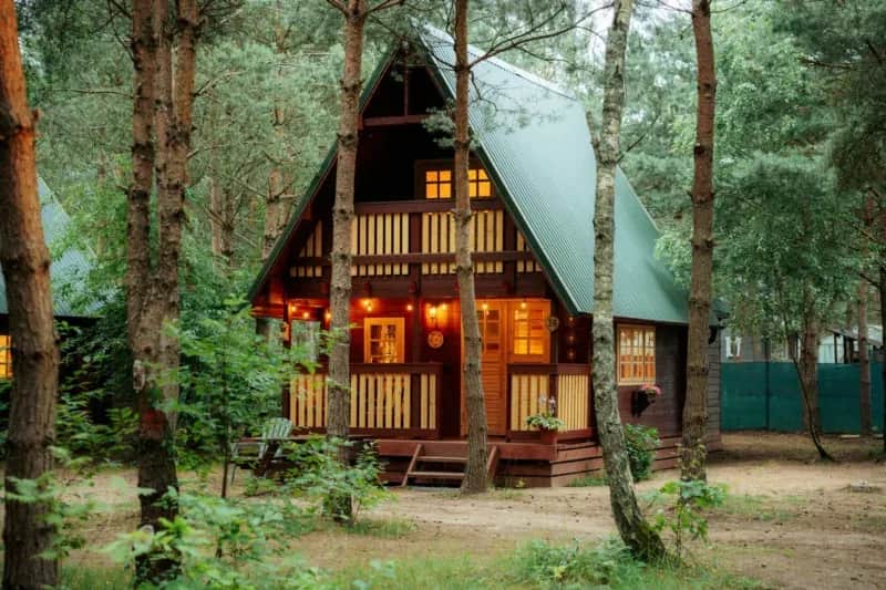 Najlepsze domki nad jeziorem w Pomorskiem – idealne na wypoczynek