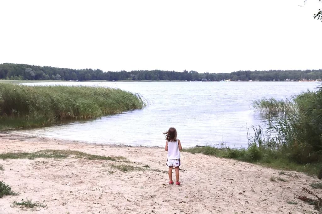 Niezapomniane atrakcje jeziora Zagłębocze, które musisz poznać