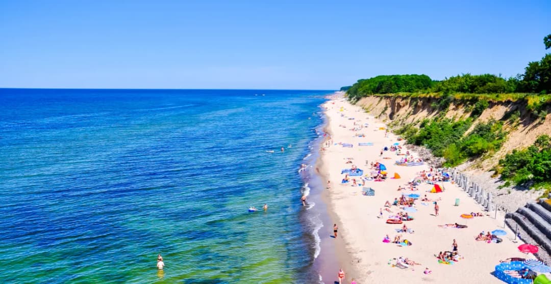 Gdzie nad morze na weekend? Odkryj najlepsze miejsca na relaks